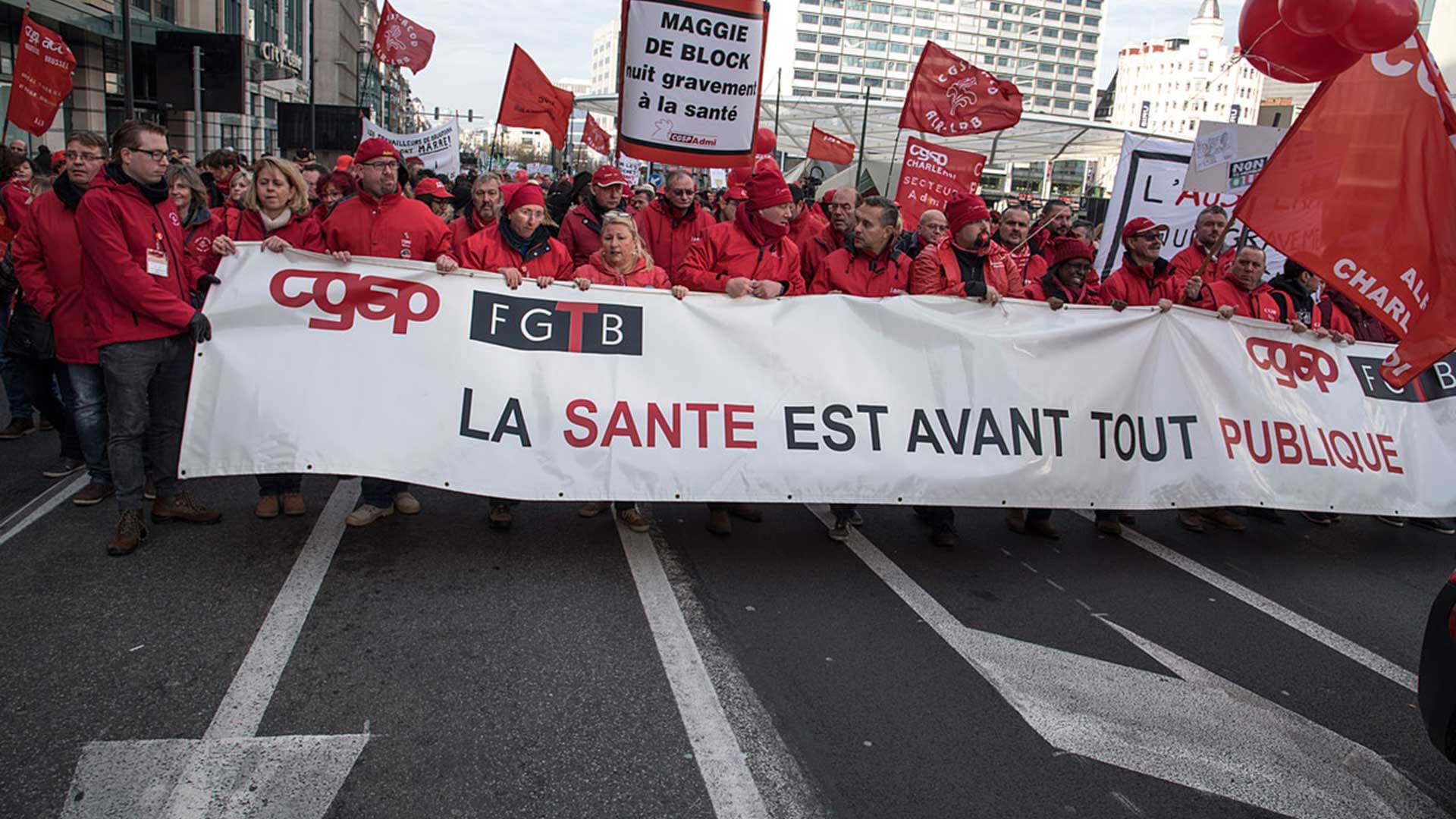 La santé en lutte : « Le délabrement des soins de santé a été préparé »
