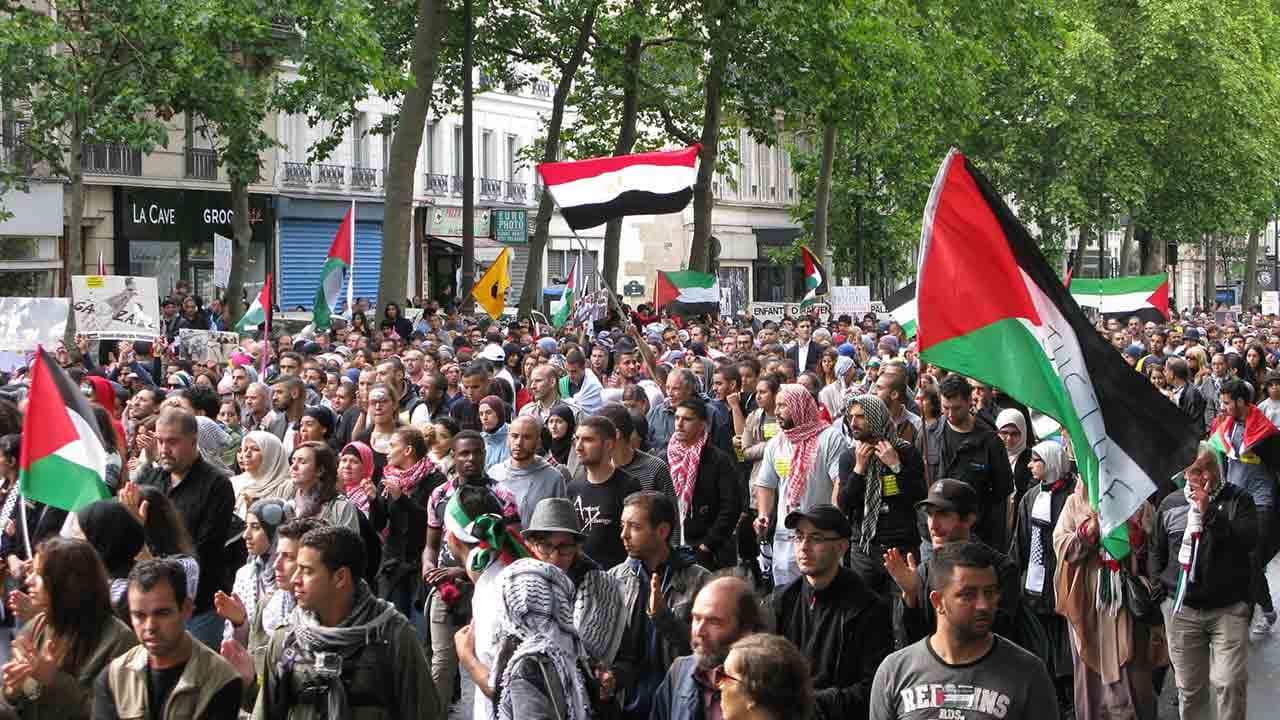 Liberté d’expression : quand le soutien aux droits des Palestiniens entraîne licenciements et représailles