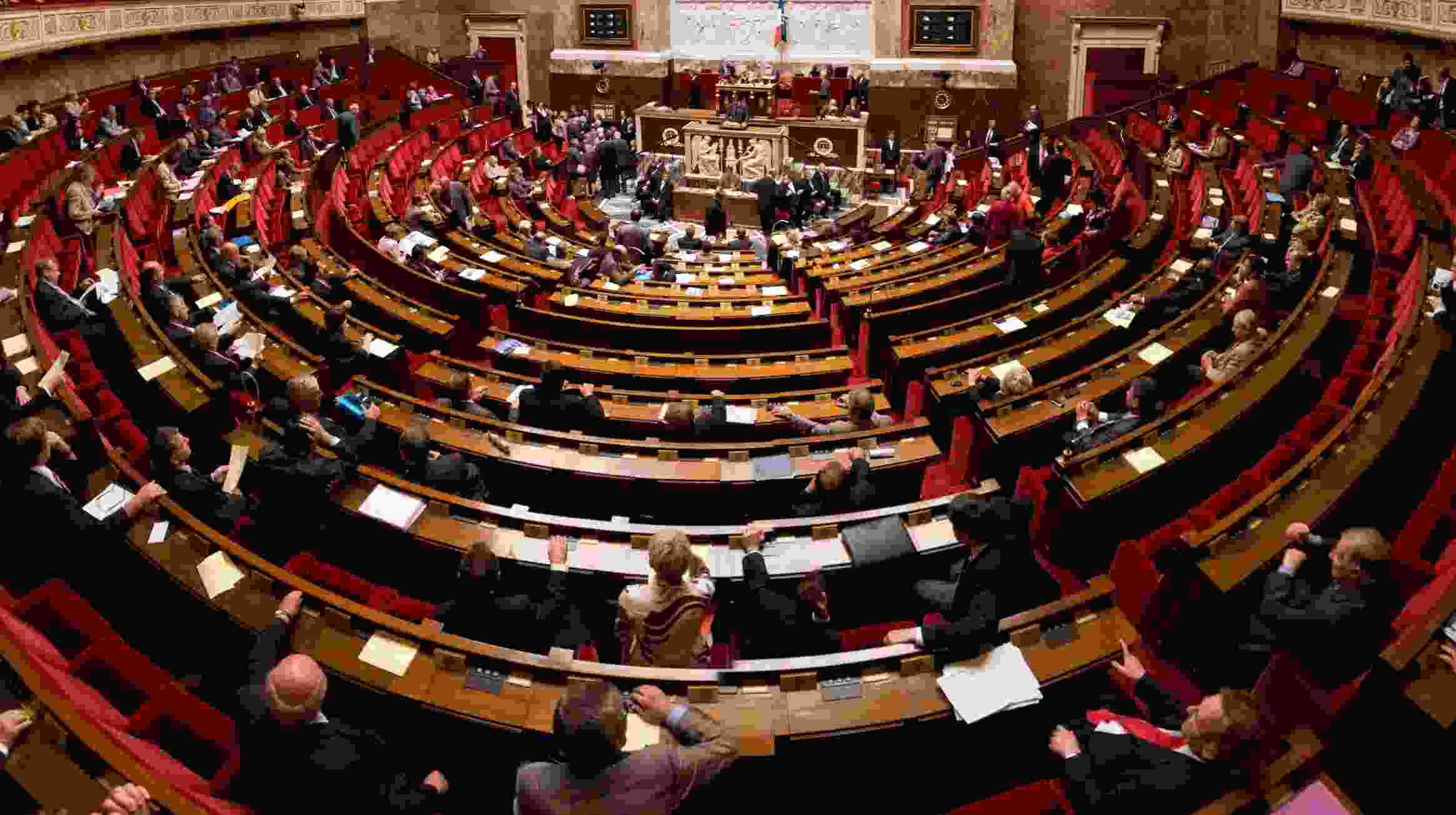 L'Assemblée nationale votera le 4 février une résolution pour accorder l'asile à Assange