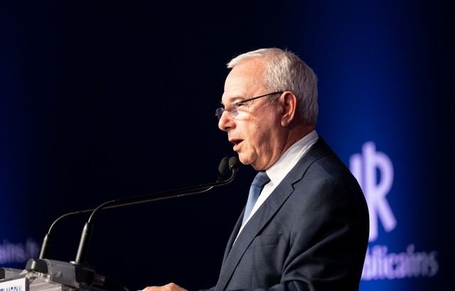 Après la déroute des européennes, LR panse ses plaies en interne