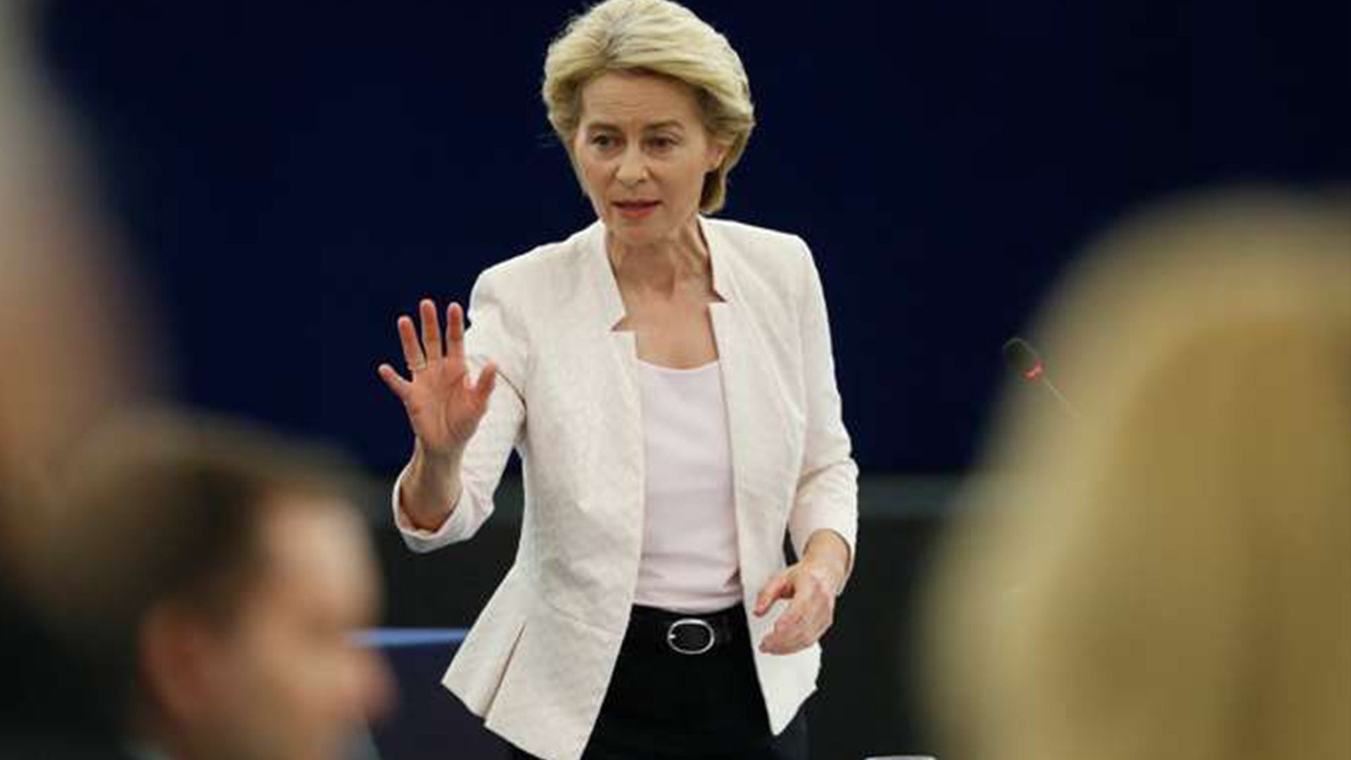 Ursula von der Leyen, une pro-européenne au bilan controversé en Allemagne