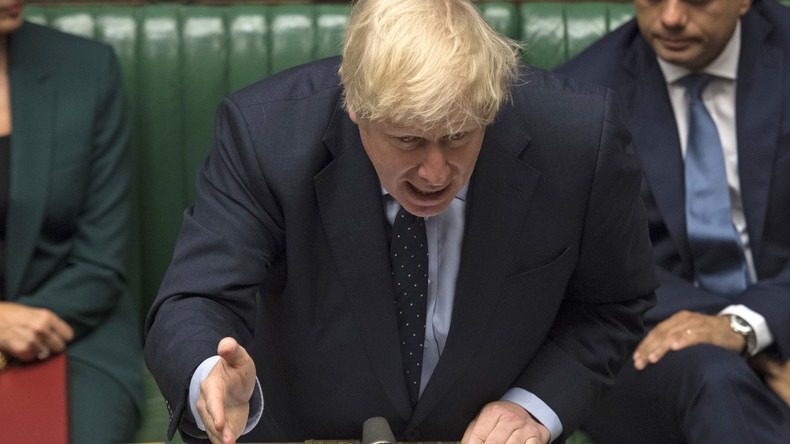 Le Parlement britannique adopte une motion visant à empêcher un Brexit sans accord
