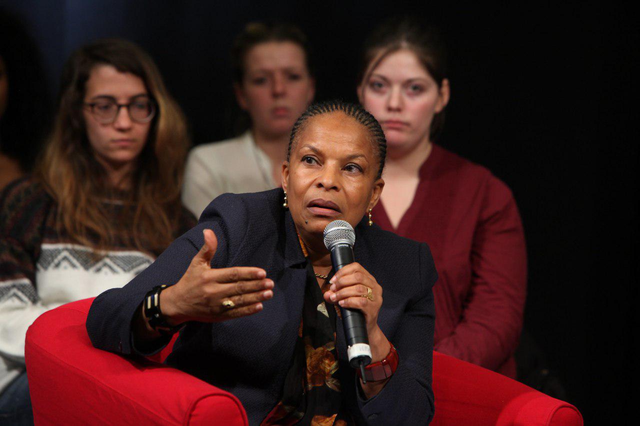 Taubira se dit prête à « prendre les rênes de la France » (VIDÉO)