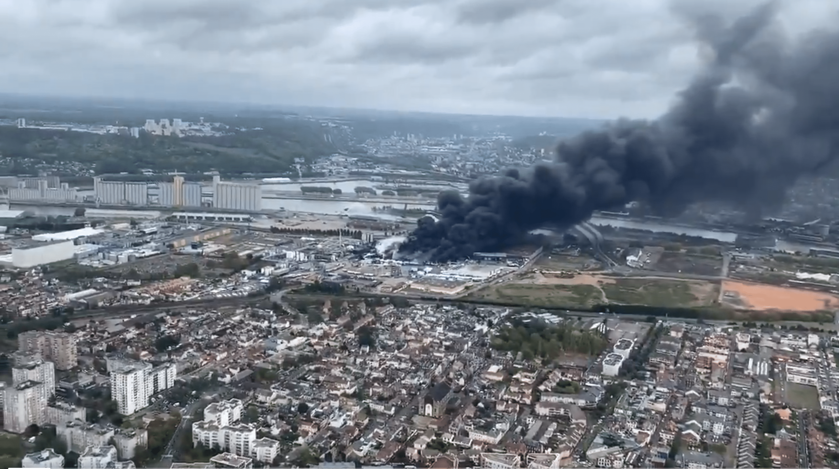 Incendie à Rouen : « Pas de dangerosité particulière » selon Castaner