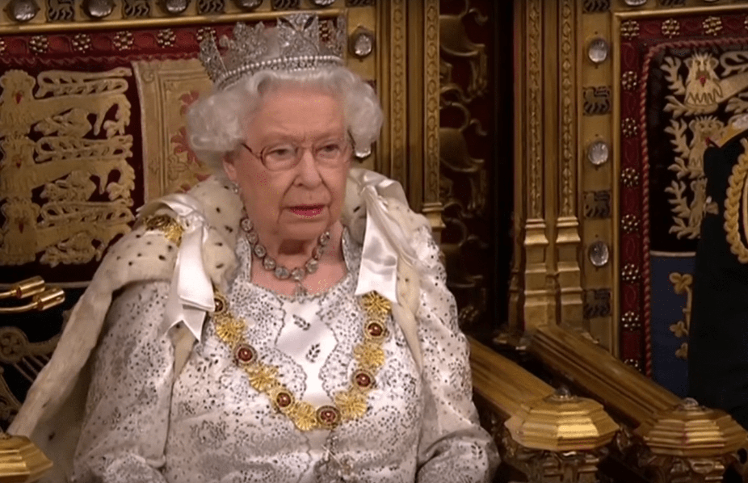 La reine Élisabeth II défend le Brexit lors de son discours annuel