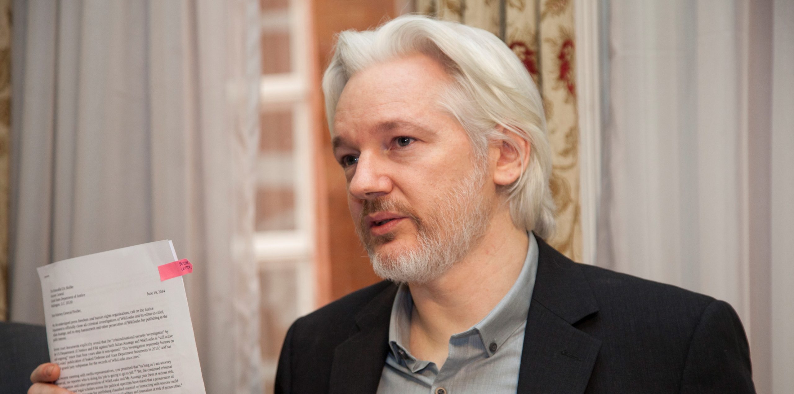 L'avocat de Julian Assange réclame l'asile politique à Emmanuel Macron