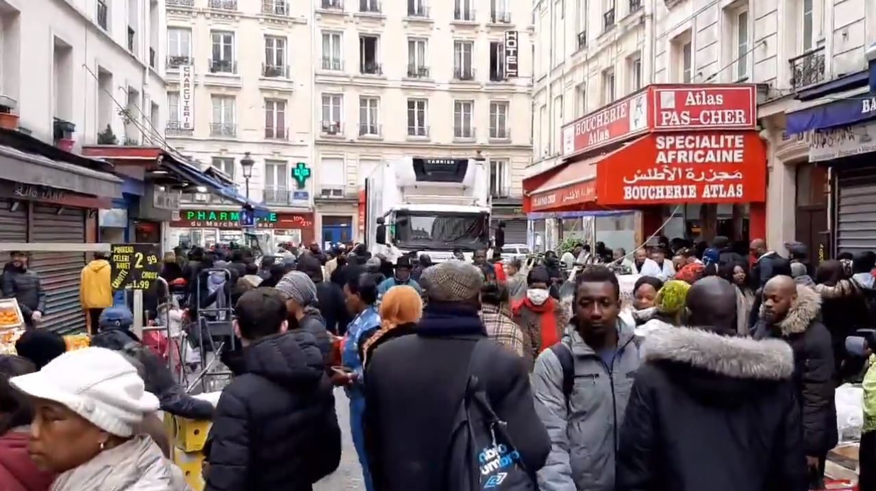 Confinement, jour 1 : les forces de l'ordre débordées par les réfractaires