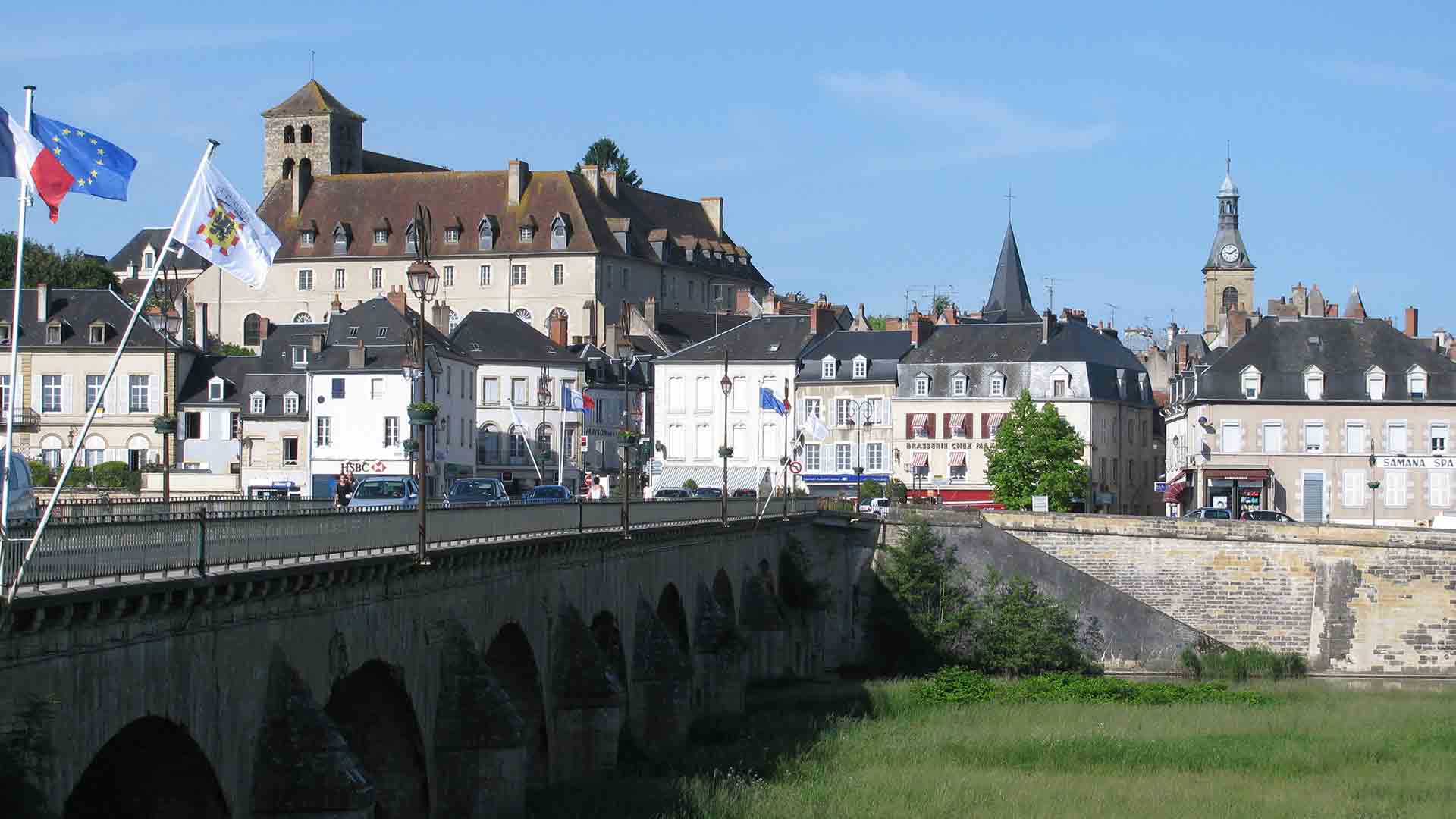 Commerces non essentiels : ces maires qui font de la résistance et autorisent les ouvertures