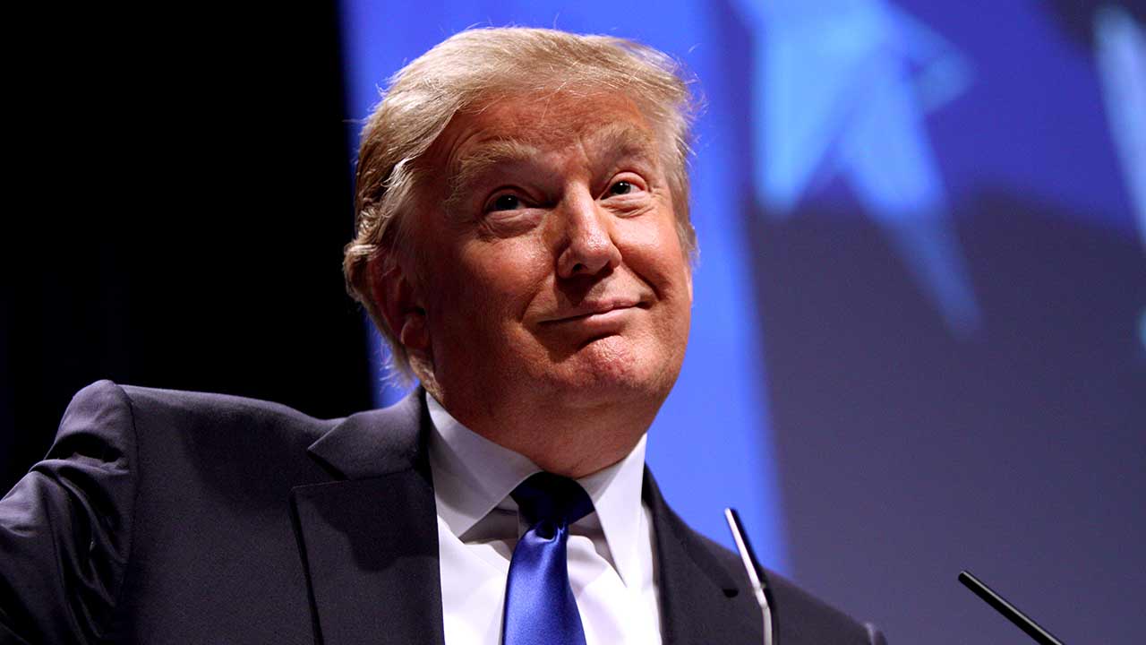 Facebook perd 33,6 milliards de dollars en bourse après avoir banni Trump