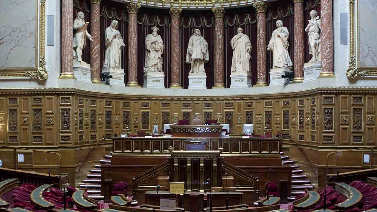 Le sénat, contrôlé par LR, valide la loi sécurité globable