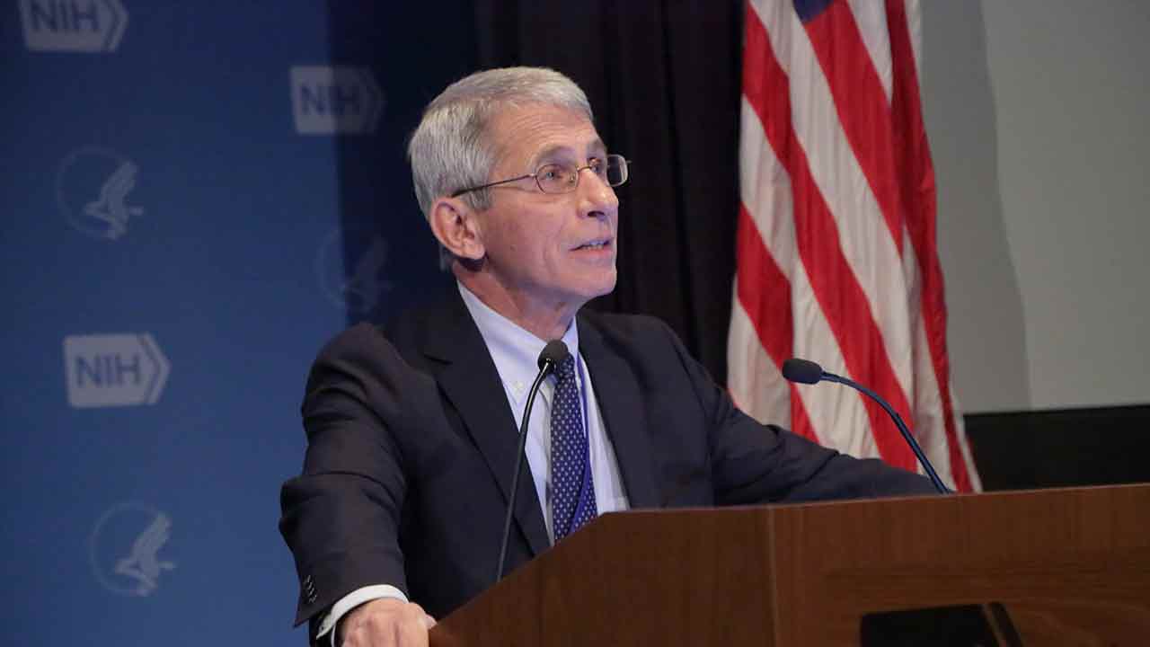 Non, les courriels d’Anthony Fauci ne révèlent pas un scandale