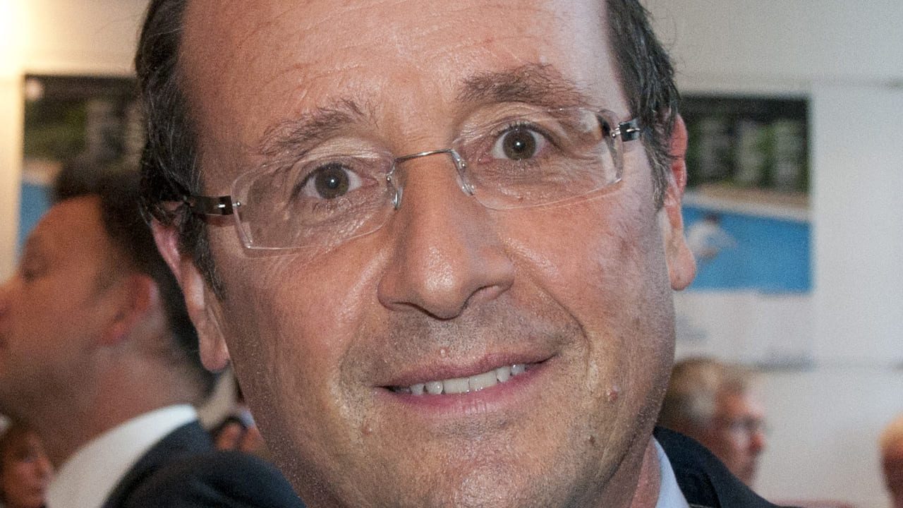 Présidentielle 2022 : François Hollande testé à 2% dans un sondage non publié